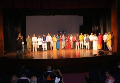 गढ़वाली नाटक “मधु मंडाण” का भव्य मंचन — जीवनशैली परिवर्तन का दिया गया सशक्त संदेश