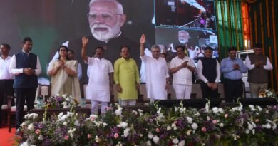 प्रधानमंत्री ने ब्रह्मपुर–उधना अमृत भारत एक्सप्रेस को हरी झंडी दिखाकर किया रवाना