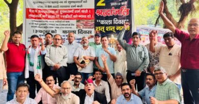 जंतर-मंतर पर गूंजा आक्रोश: मुजफ्फरनगर कांड के दोषियों को सजा दो