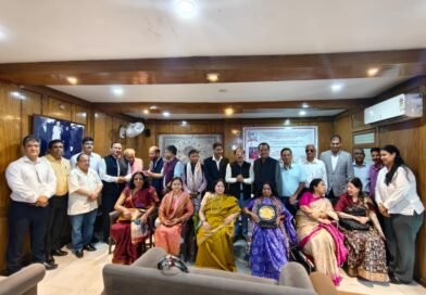 दिल्ली में अटलांटा की लेखिका संध्या भगत का सम्मान, हिंदी के वैश्विक प्रसार पर हुआ सार्थक विमर्श