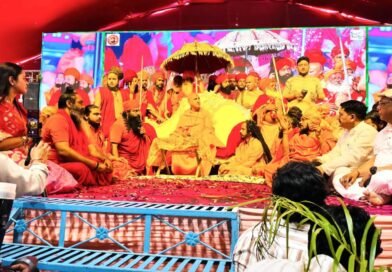 विश्व शांति का महाकुंभ: कनाना में 1008 कुण्डीय श्री ललिता महायज्ञ की भव्य पूर्णाहुति; दिल्ली से जादूगर डॉ. के.सी. पांडेय और आचार्या महिमा अग्रवाल सम्मानित