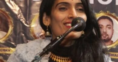 संघर्षों की मिट्टी से खिला साहित्य का कमल: प्रिया श्रीवास्तव की प्रेरक कहानी