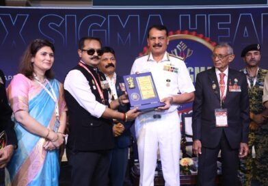 रियल-रील हीरो का महाकुंभ: नेवी चीफ और कैलाश खेर की मौजूदगी में ताज पैलेस बना राष्ट्र सेवा का मंच