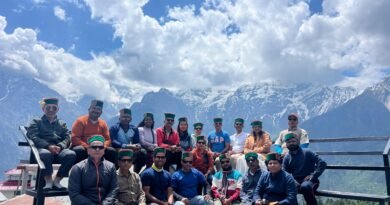 हिमाचल बुरान घाटी पास फतह कर लौटी दिल्ली की टीम, खुशहाल सिंह रावत के नेतृत्व में युवाओं ने रचा साहस का नया इतिहास