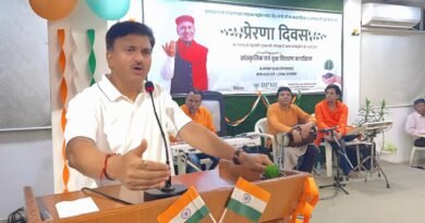 डीपीएमआई में याद किए गए गढ़रत्न नरेंद्र सिंह नेगी, जन्मदिन पर लोकभाषा संरक्षण का लिया संकल्प