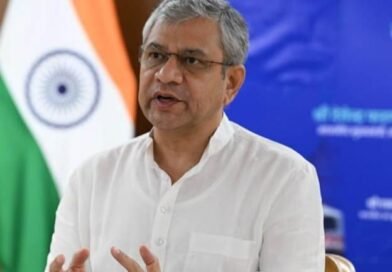 “रेल सुरक्षा में लापरवाही बर्दाश्त नहीं, खामियों को मिशन मोड में दूर करें: –अश्विनी वैष्णव 